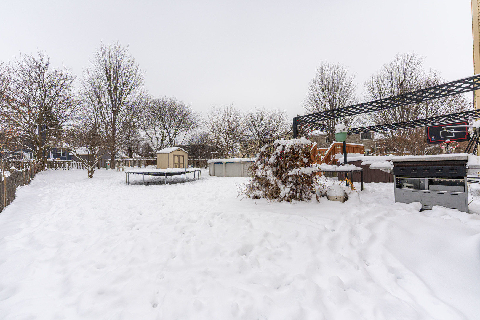 4015 Peartree Drive, Lake In The Hills, IL 60156