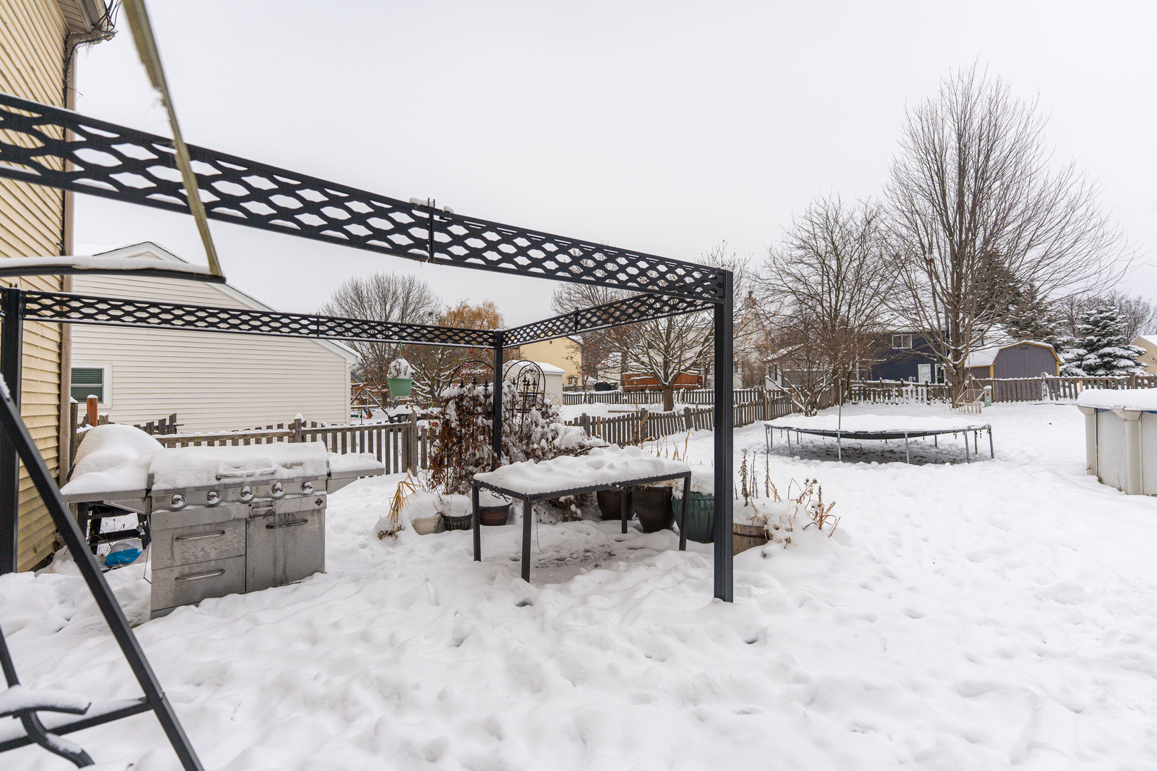 4015 Peartree Drive, Lake In The Hills, IL 60156