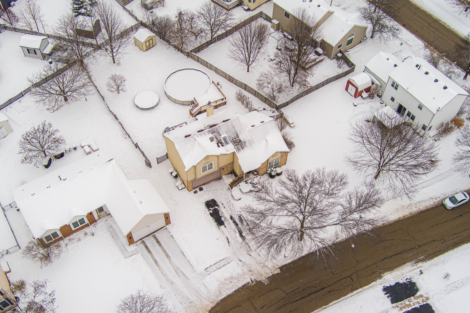 4015 Peartree Drive, Lake In The Hills, IL 60156