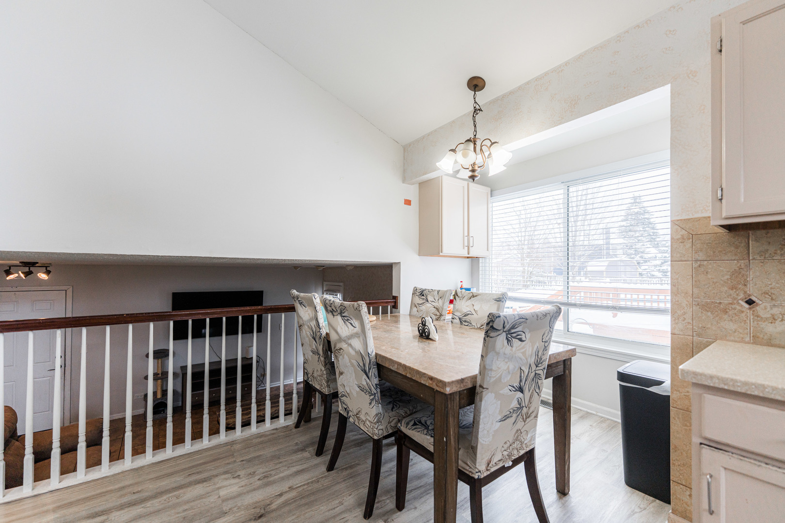 4015 Peartree Drive, Lake In The Hills, IL 60156