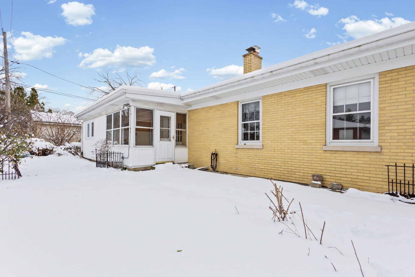 407 W North Avenue, Elmhurst, IL 60126