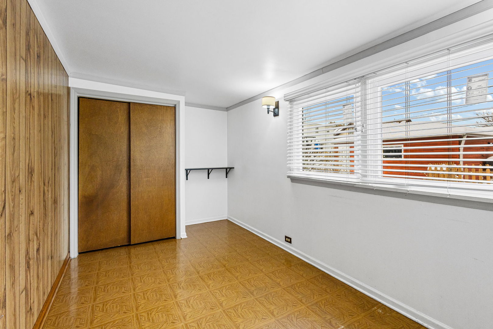 407 W North Avenue, Elmhurst, IL 60126