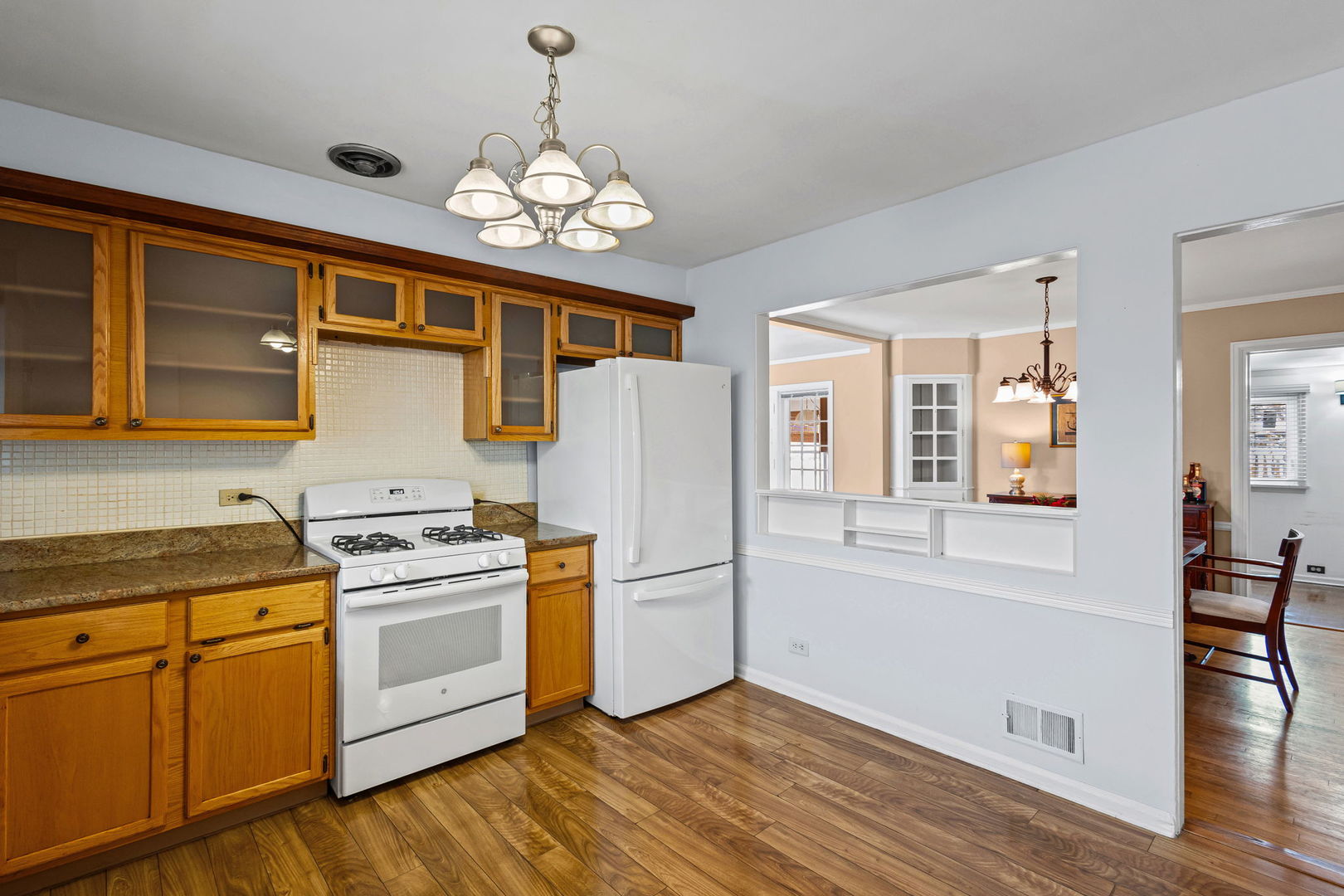 407 W North Avenue, Elmhurst, IL 60126