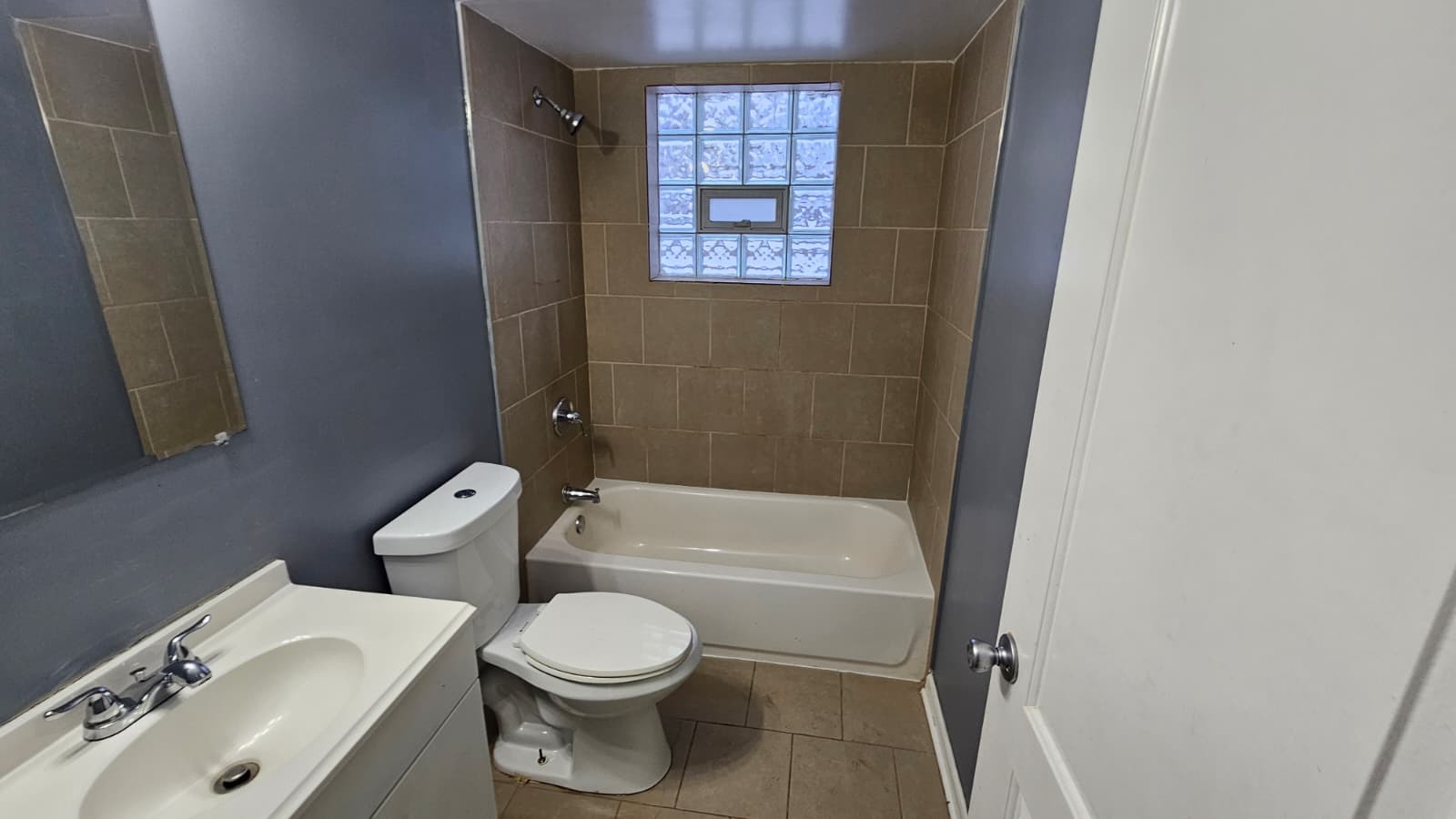 371 MACKINAW Avenue #2, Calumet City, IL 60409