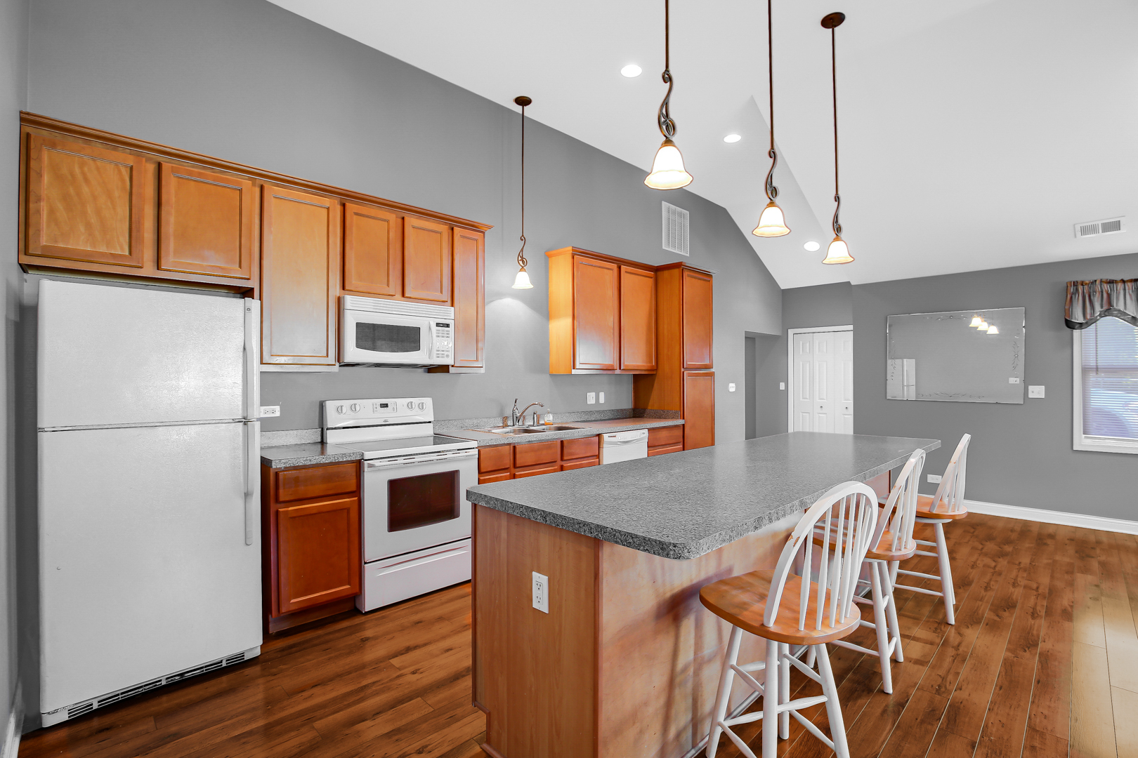 4320 W 99th Place, Oak Lawn, IL 60453