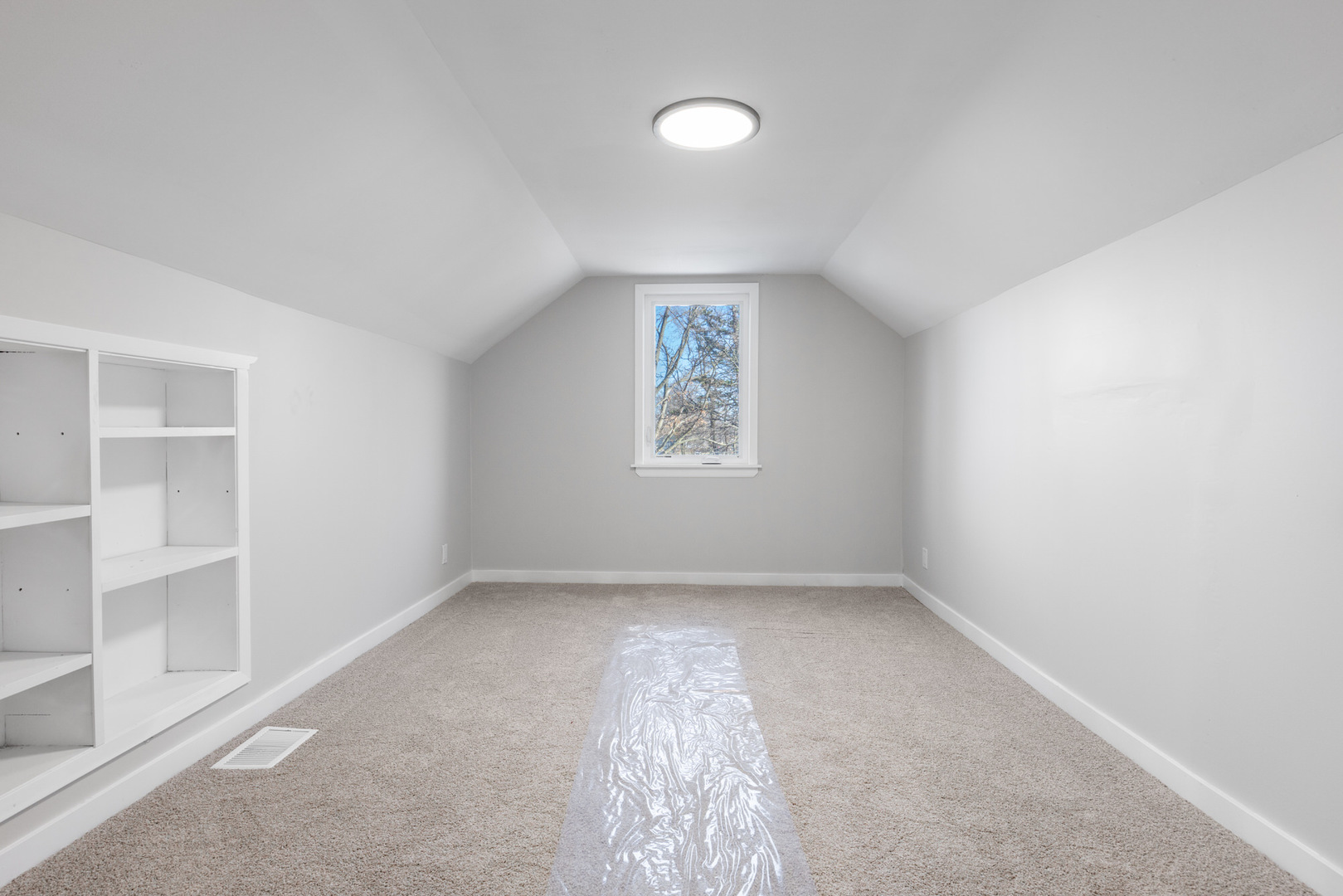 102 W Potomac Avenue, Lombard, IL 60148