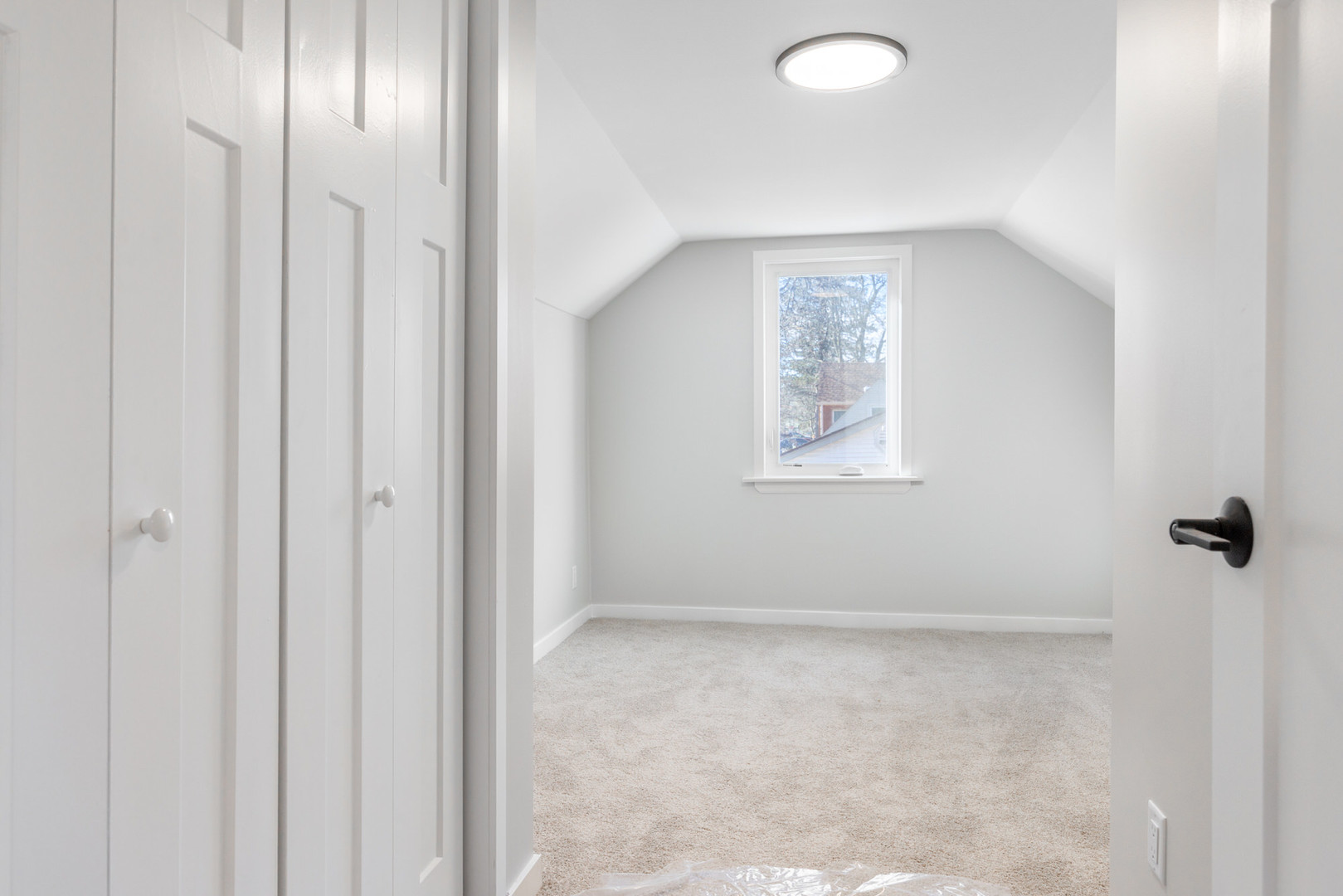 102 W Potomac Avenue, Lombard, IL 60148