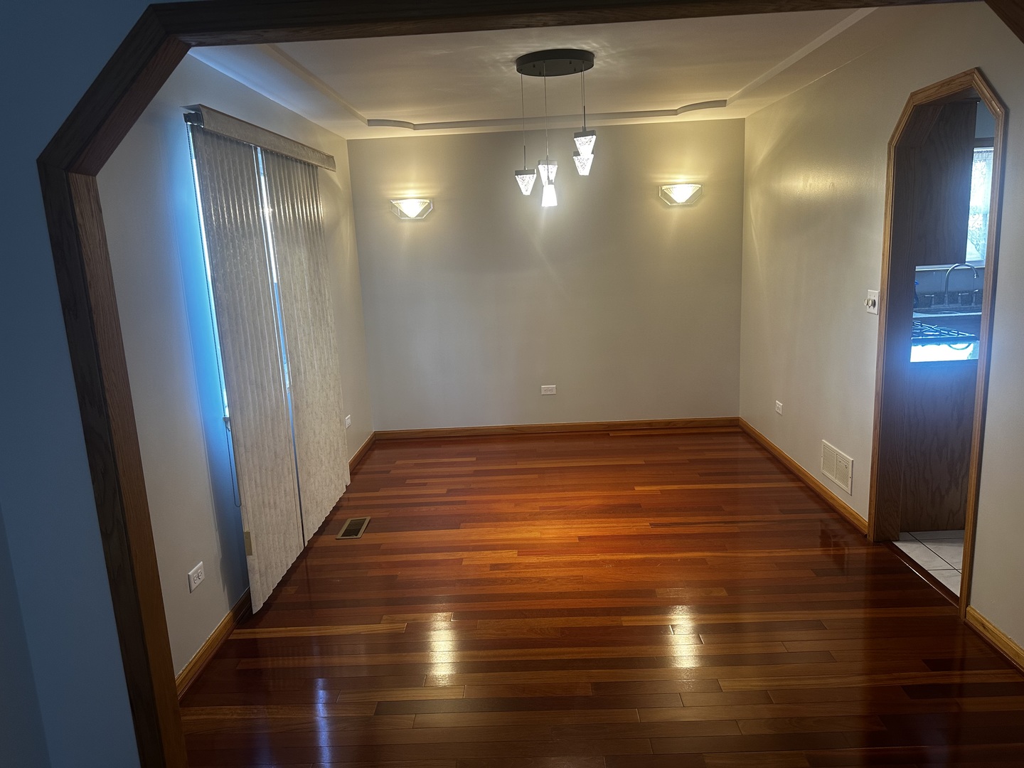 9003 Milford Court, Hickory Hills, IL 60457