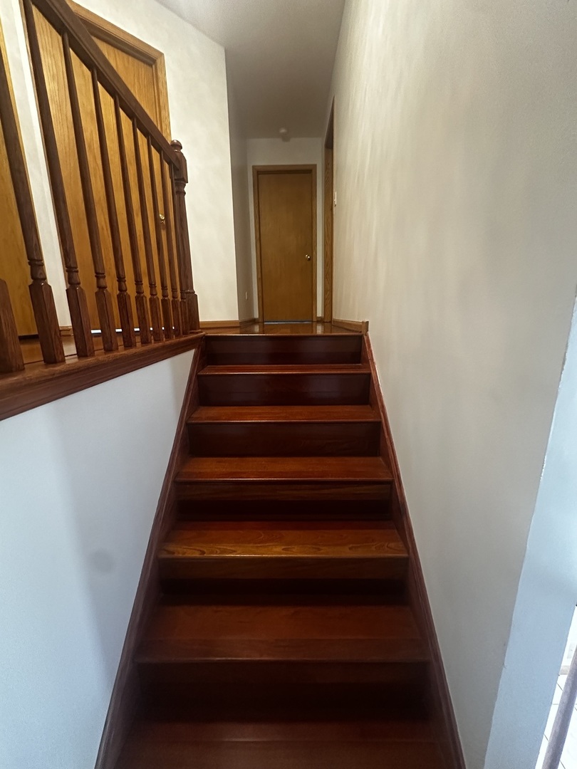 9003 Milford Court, Hickory Hills, IL 60457