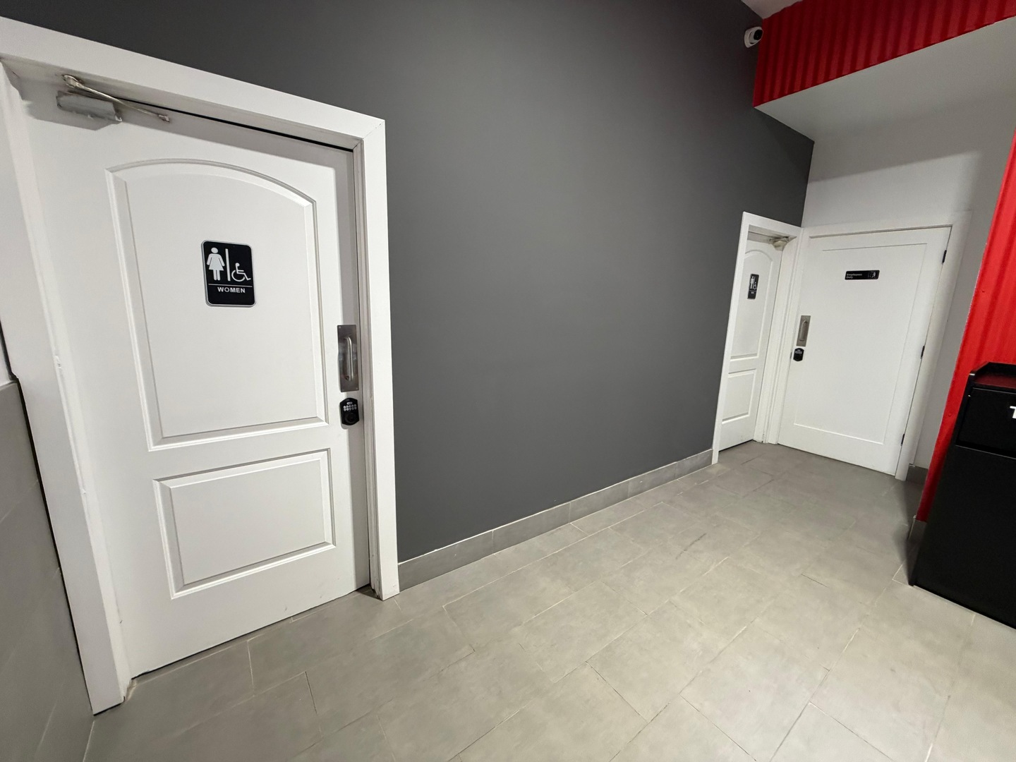 2441 N Clark Street, Chicago, IL 60614