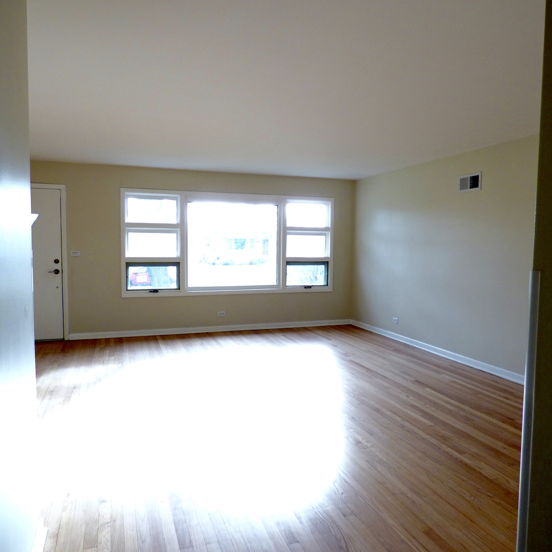 1332 W Mulloy Drive, Addison, IL 60101