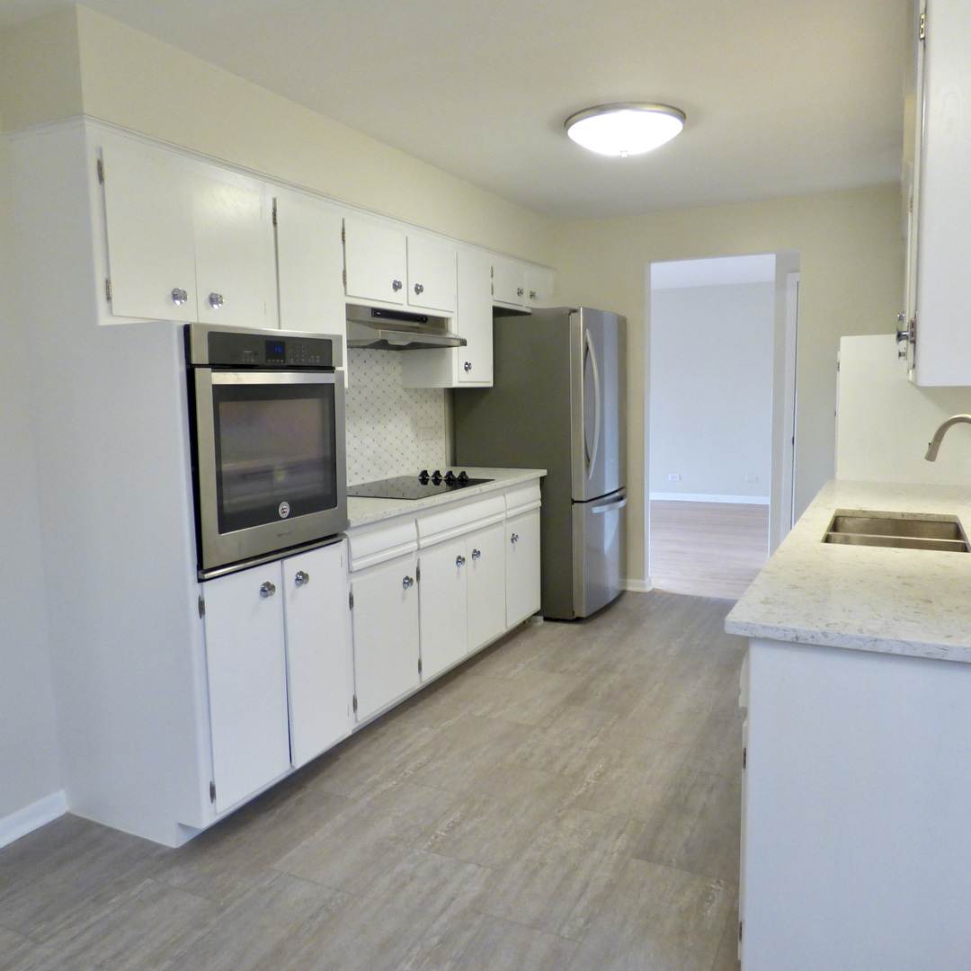 1332 W Mulloy Drive, Addison, IL 60101