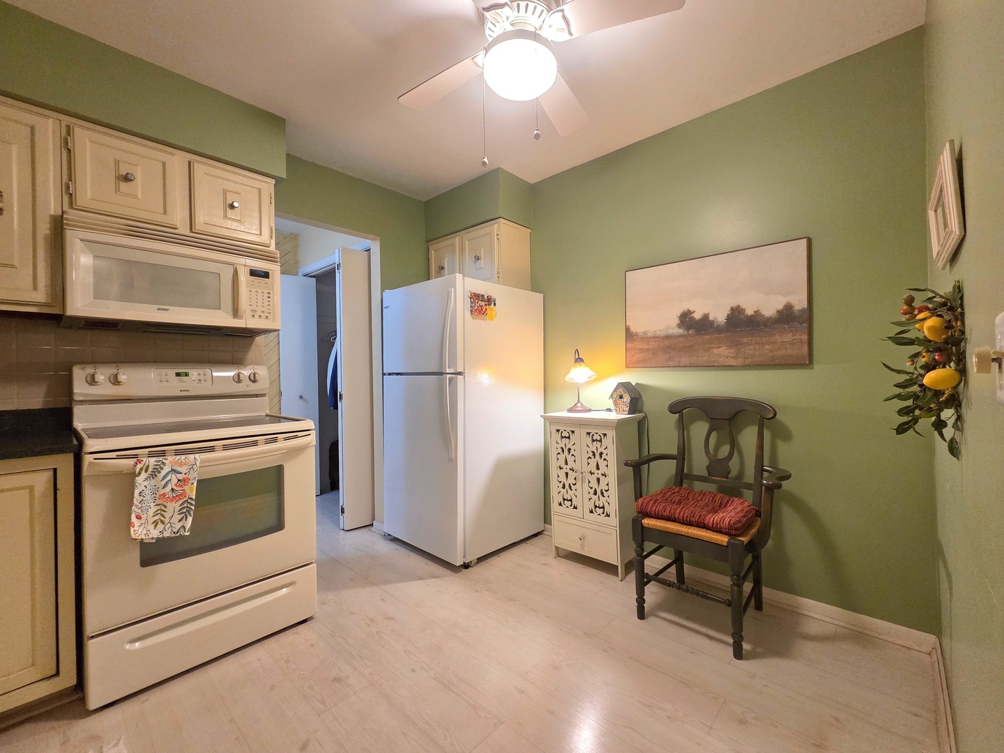 1365 N Sterling Avenue #214D, Palatine, IL 60067