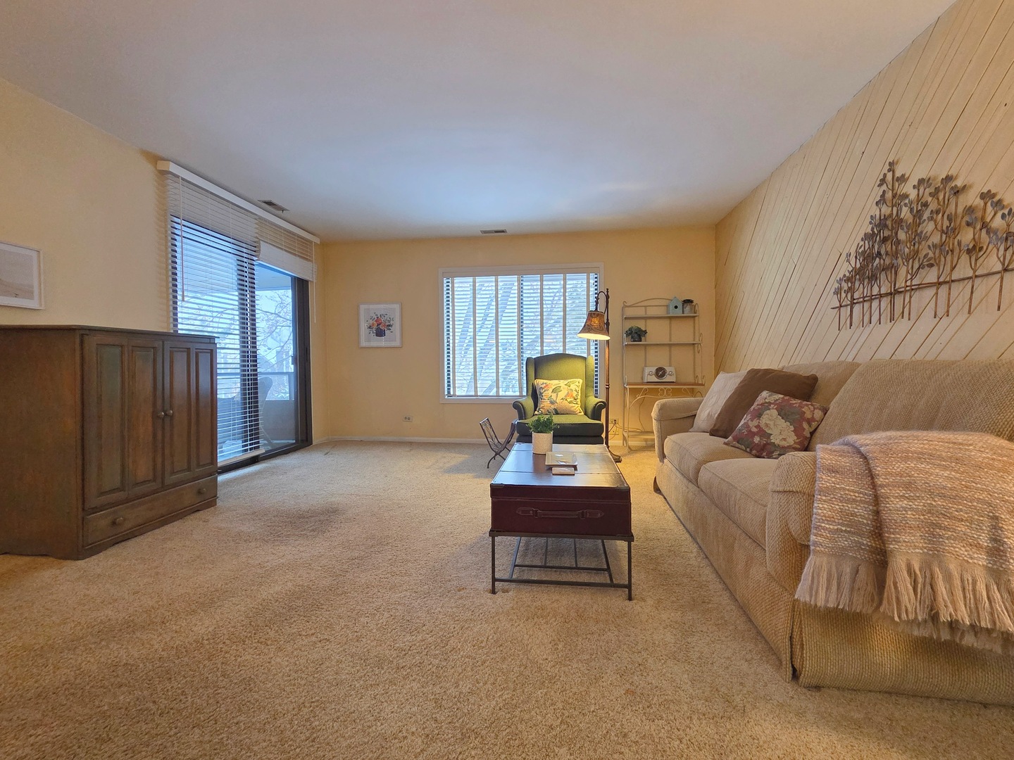 1365 N Sterling Avenue #214D, Palatine, IL 60067