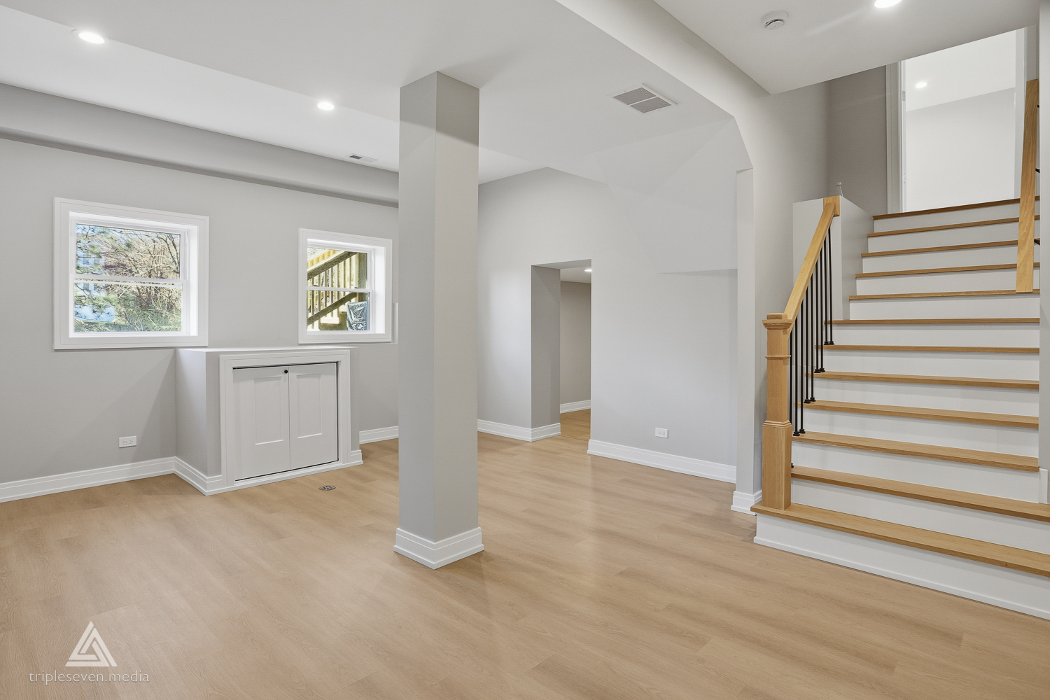 904 Hillview Drive, Lemont, IL 60439