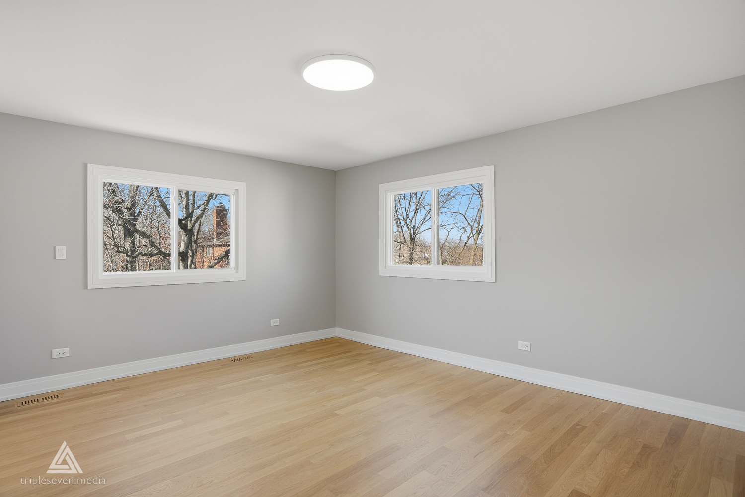 904 Hillview Drive, Lemont, IL 60439