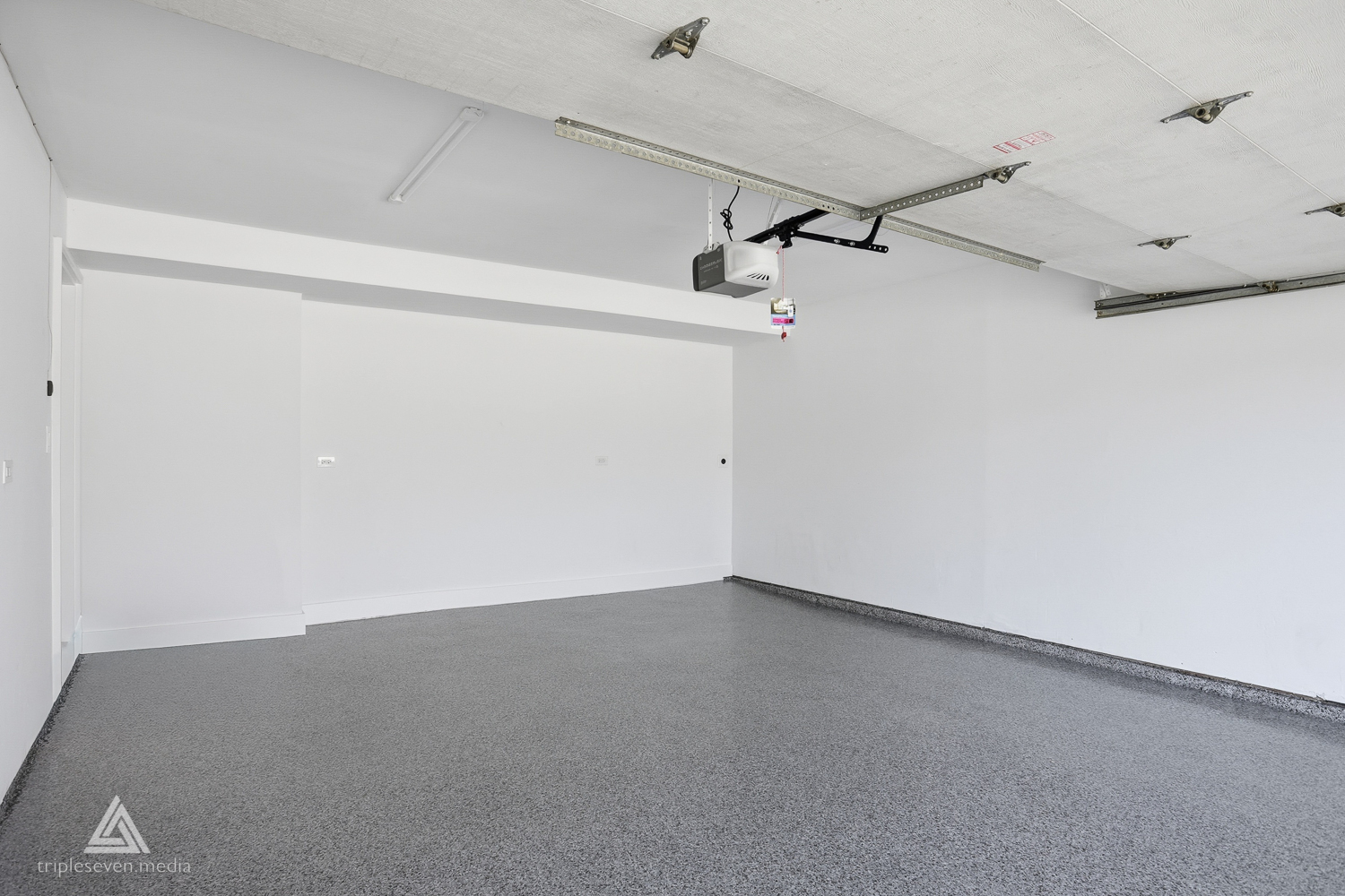 904 Hillview Drive, Lemont, IL 60439