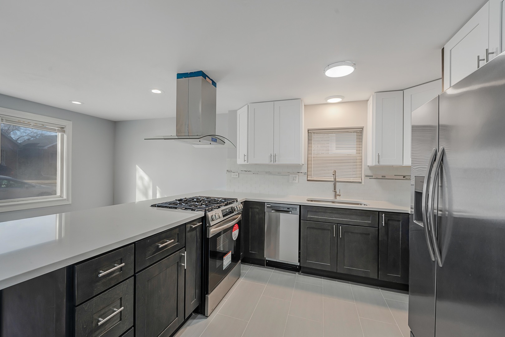 1615 S Central Avenue, Cicero, IL 60804