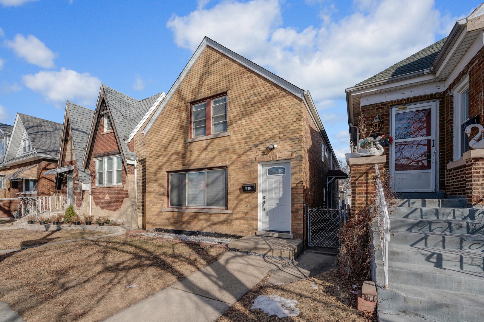 1615 S Central Avenue, Cicero, IL 60804