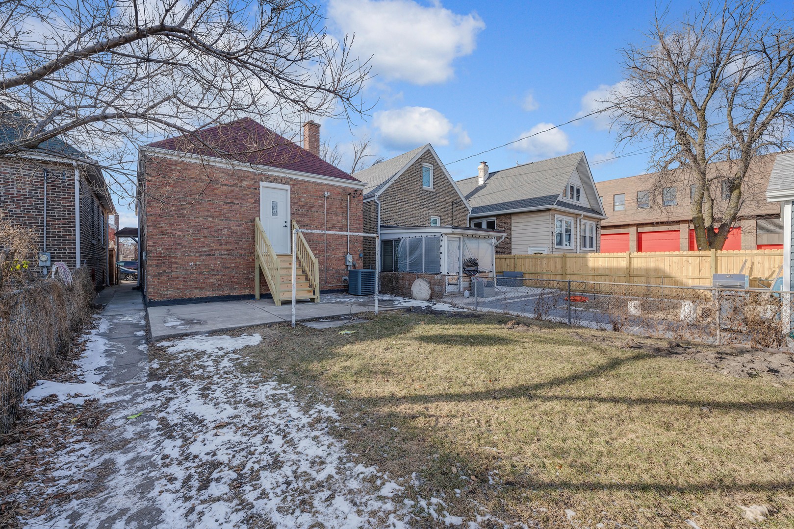 1615 S Central Avenue, Cicero, IL 60804