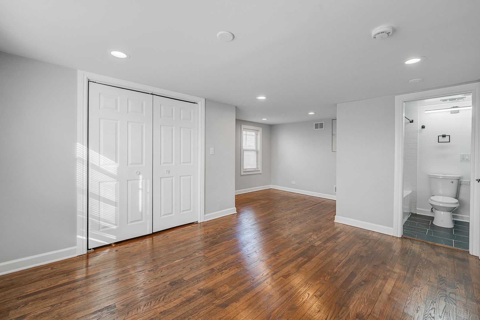 1615 S Central Avenue, Cicero, IL 60804