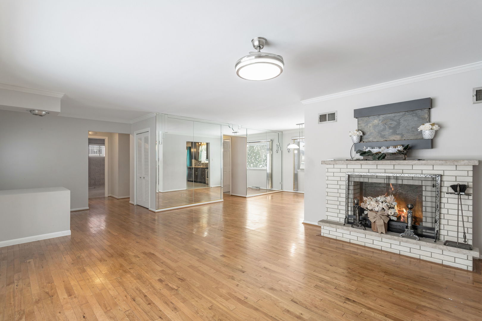 15252 WATERMAN Drive, South Holland, IL 60473