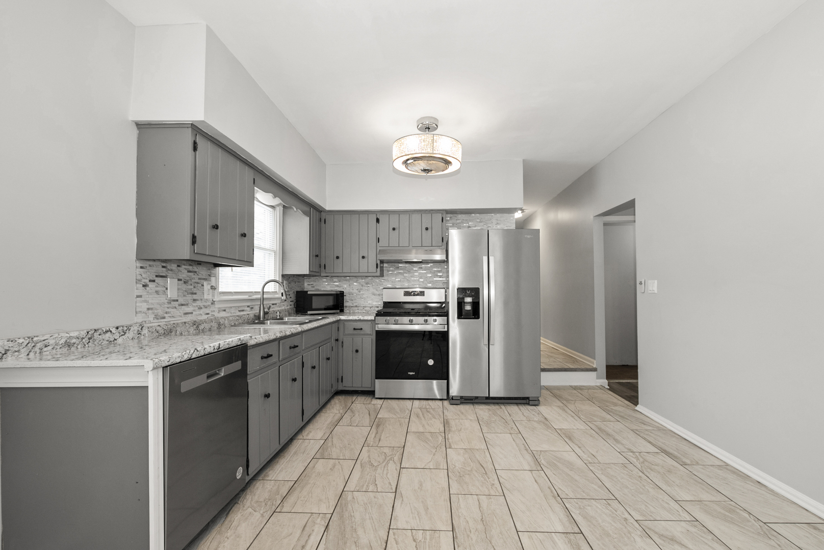 8340 W Lincoln Highway #8340, Frankfort, IL 60423