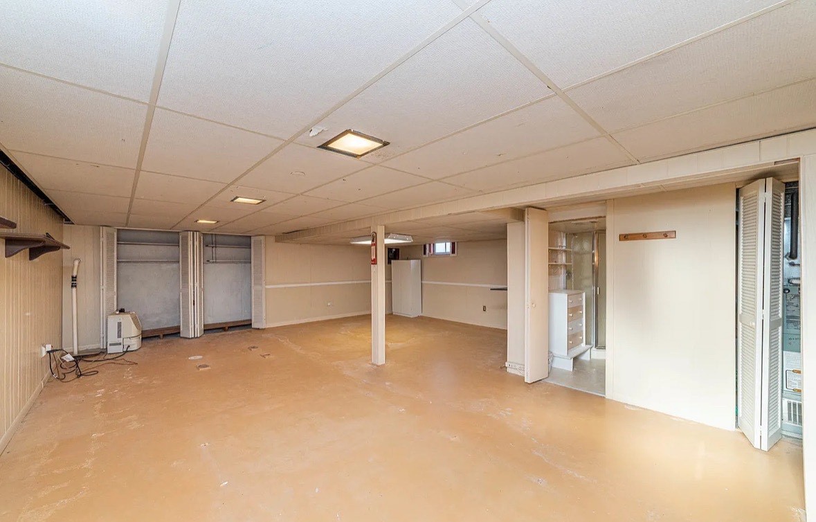 18419 Gottschalk Avenue, Homewood, IL 60430