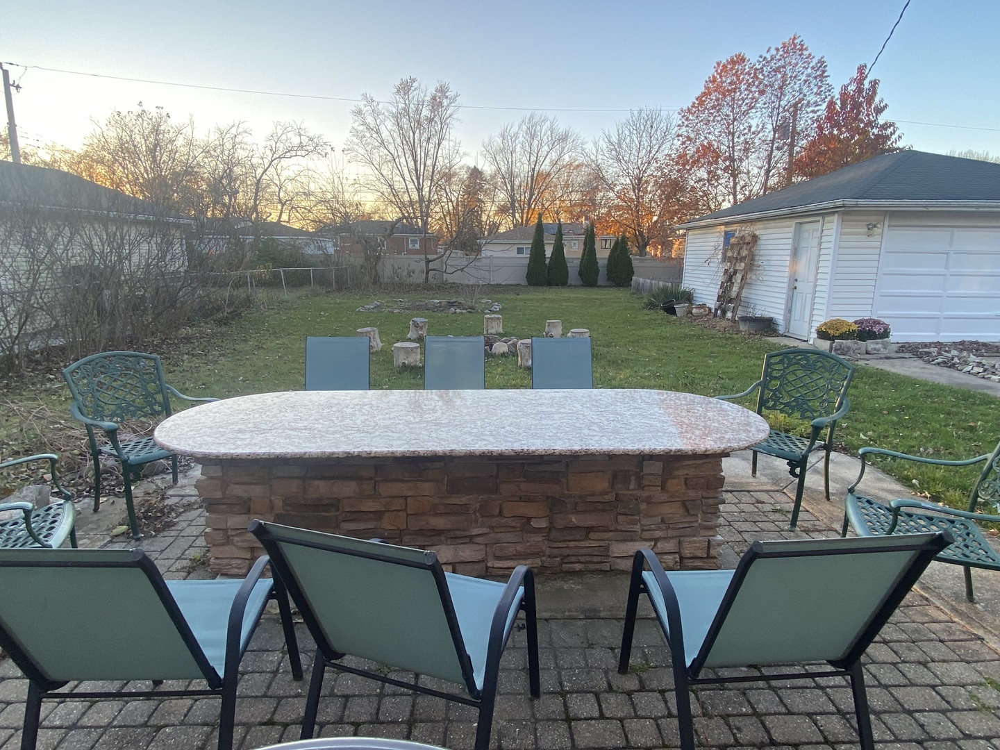 1106 S Robert Drive, Mount Prospect, IL 60056