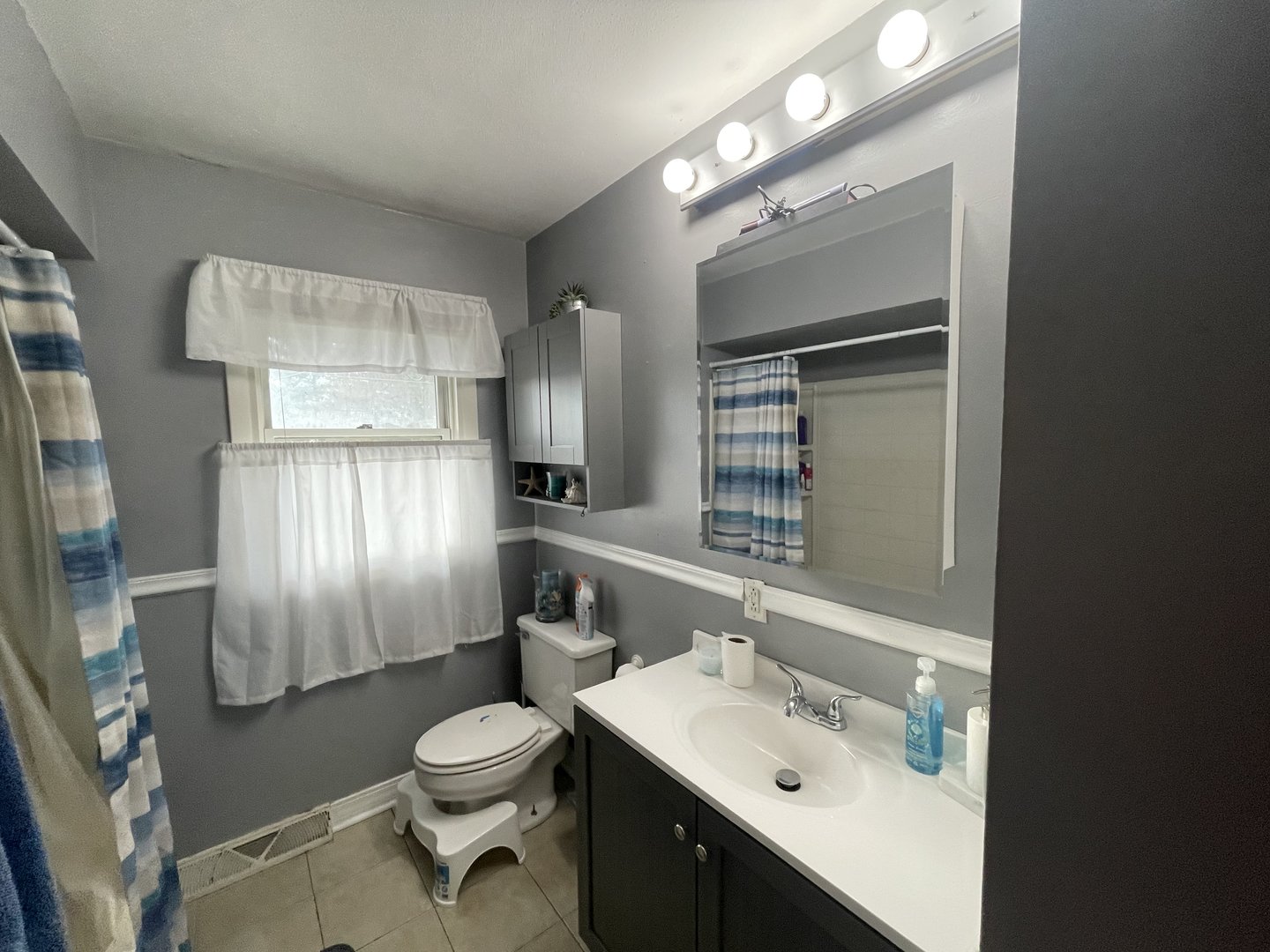 1949 Will James Road, Rockford, IL 61109