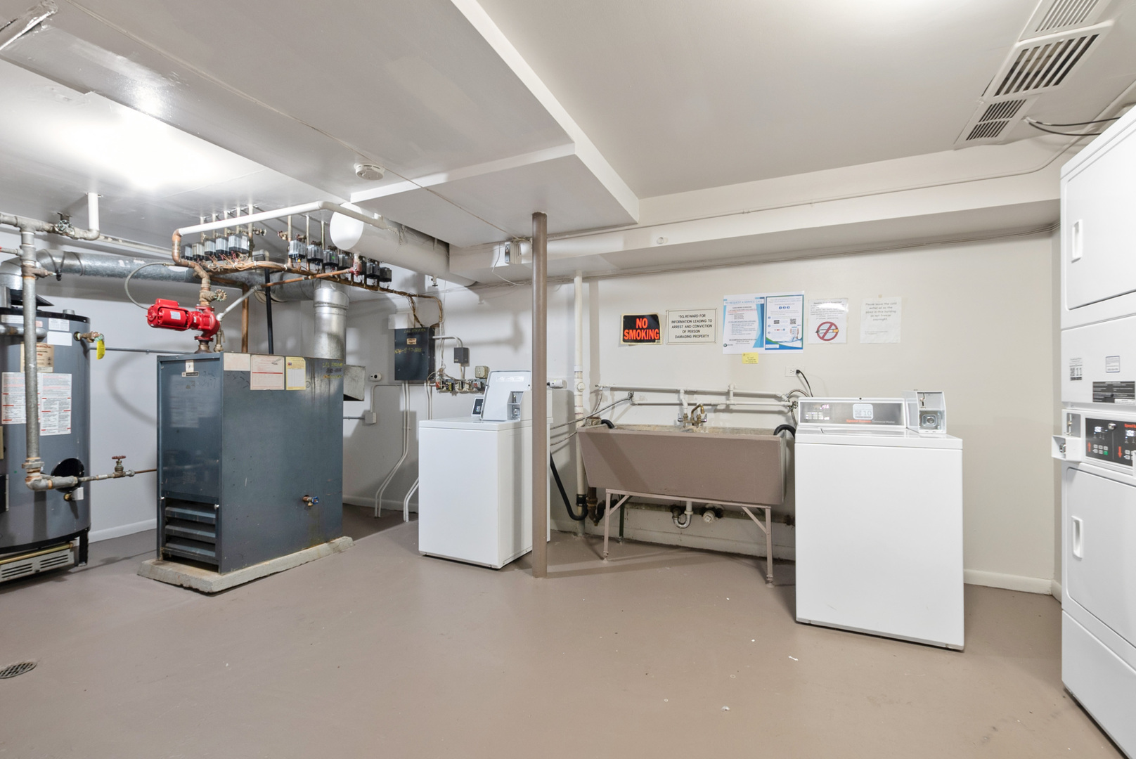 11109 S 84th Avenue #1B, Palos Hills, IL 60465