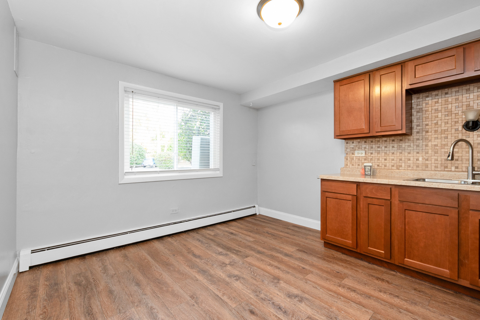 11109 S 84th Avenue #1B, Palos Hills, IL 60465