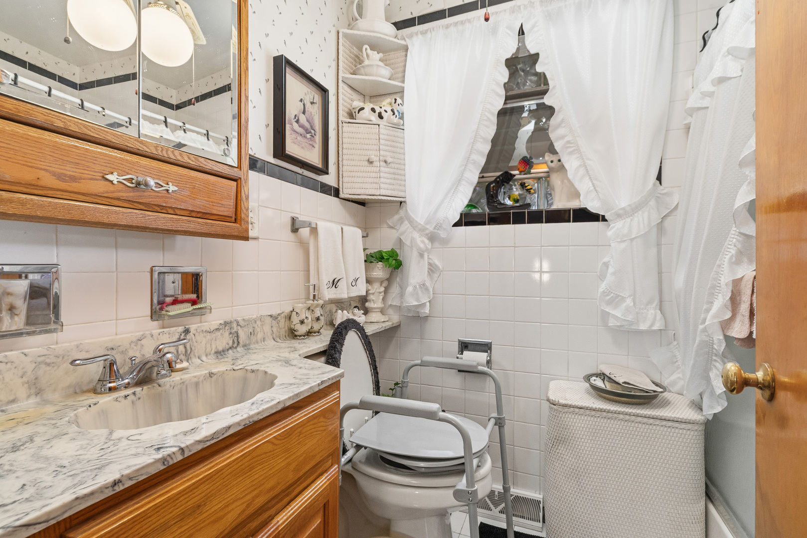 624 S 17th Avenue, Maywood, IL 60153