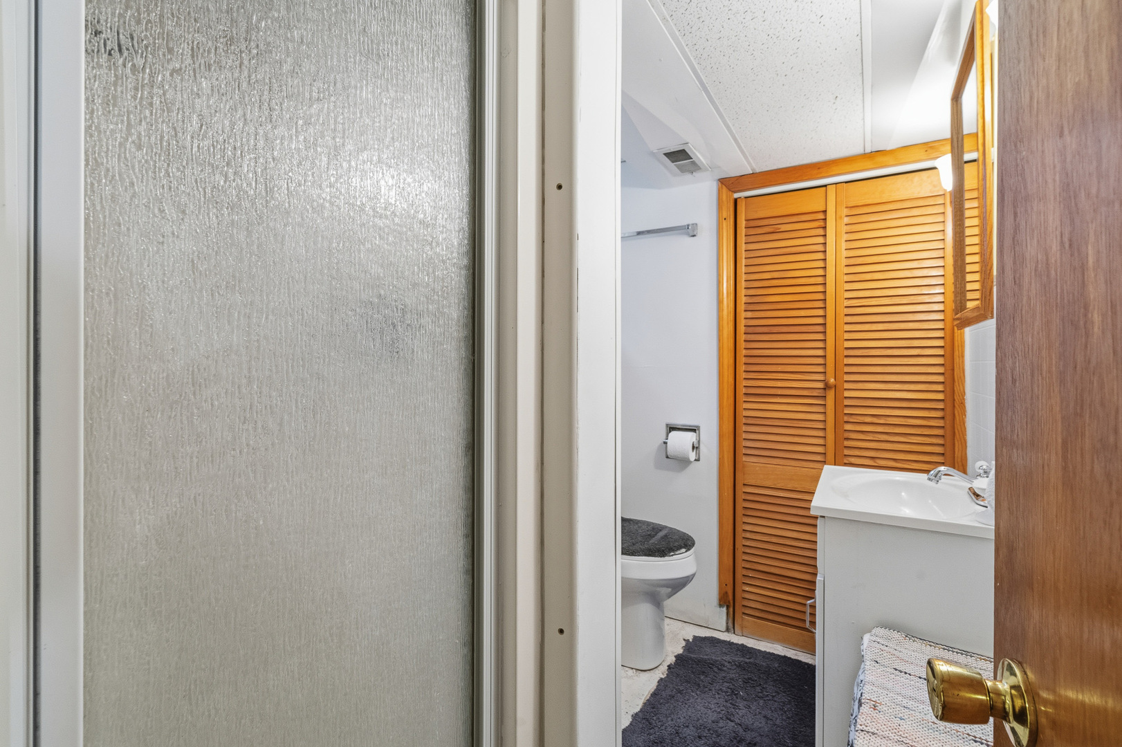 624 S 17th Avenue, Maywood, IL 60153