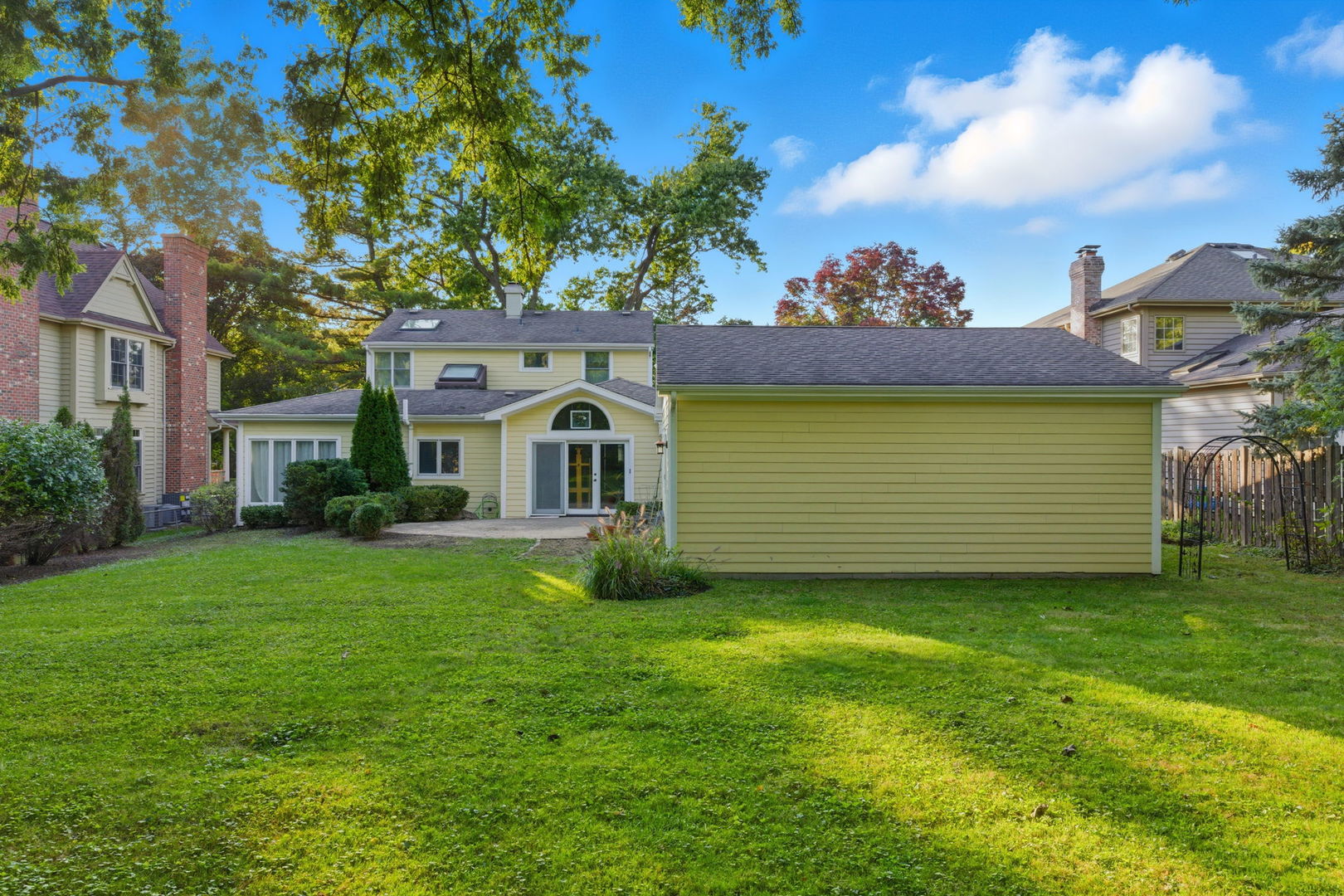 5523 S Garfield Street, Hinsdale, IL 60521