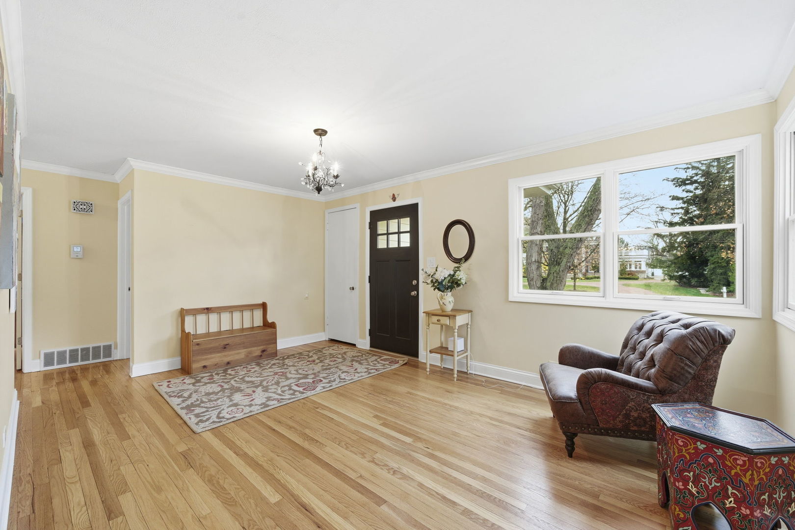 5523 S Garfield Street, Hinsdale, IL 60521