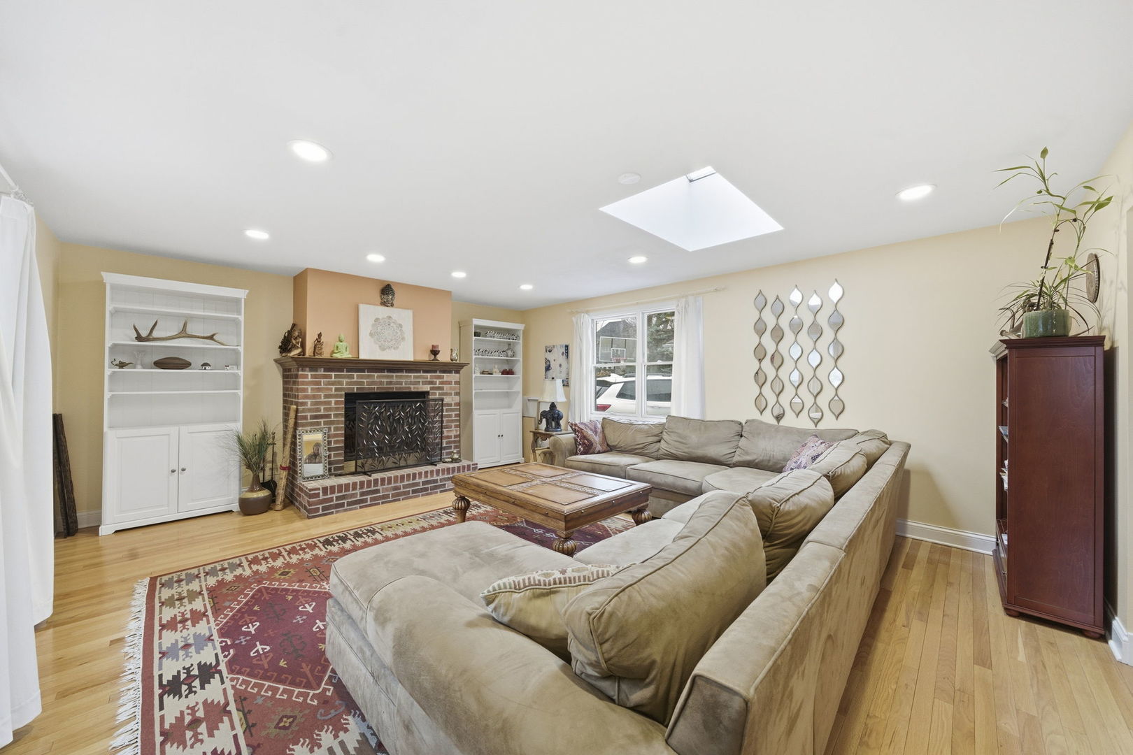 5523 S Garfield Street, Hinsdale, IL 60521