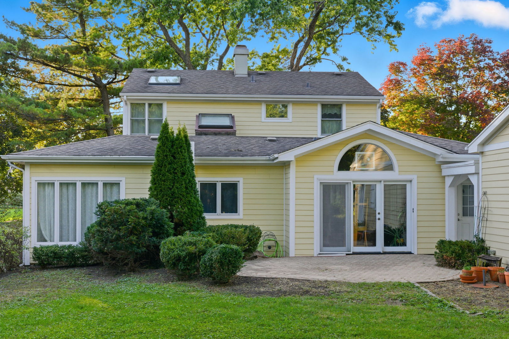 5523 S Garfield Street, Hinsdale, IL 60521