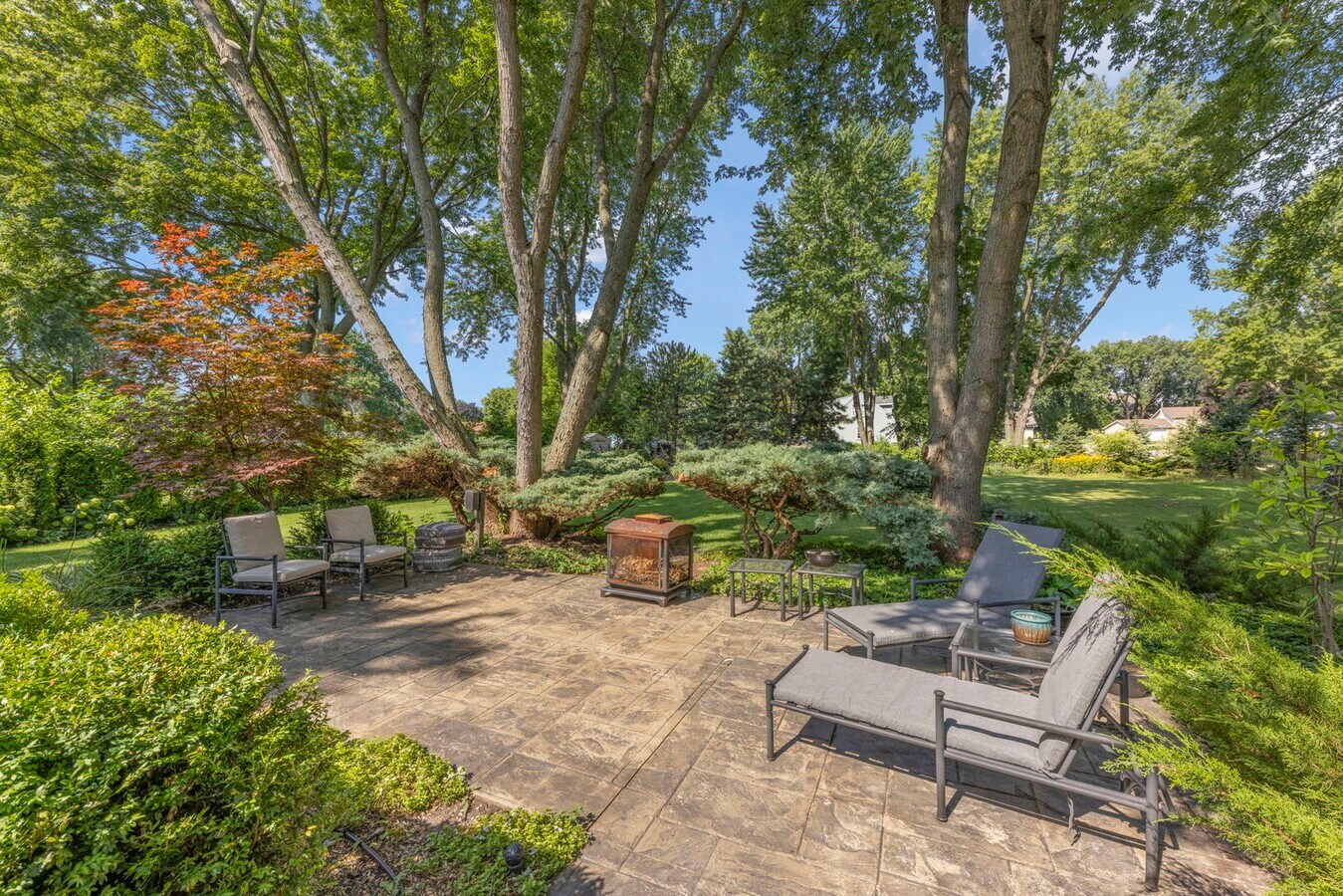 10S160 ALMA Lane, Naperville, IL 60564