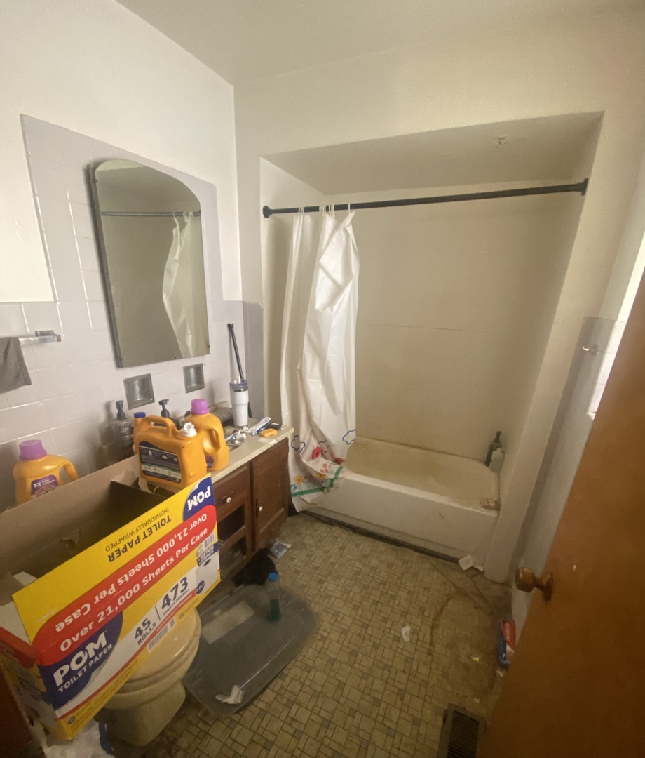 9716 S Prairie Avenue, Chicago, IL 60628