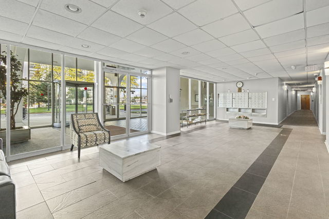 9001 Golf Road #5B, Des Plaines, IL 60016