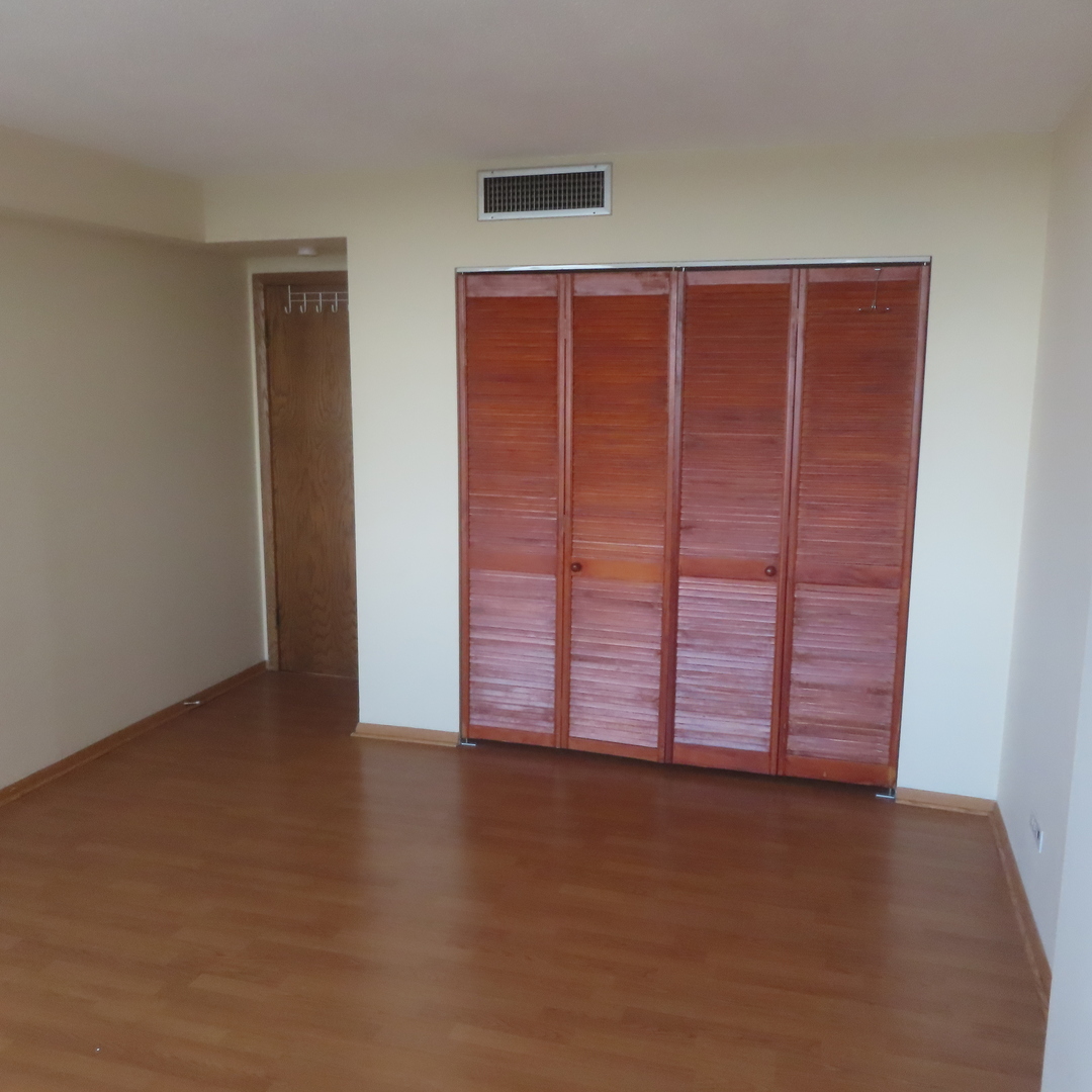 7234 W North Avenue #1008, Elmwood Park, IL 60707