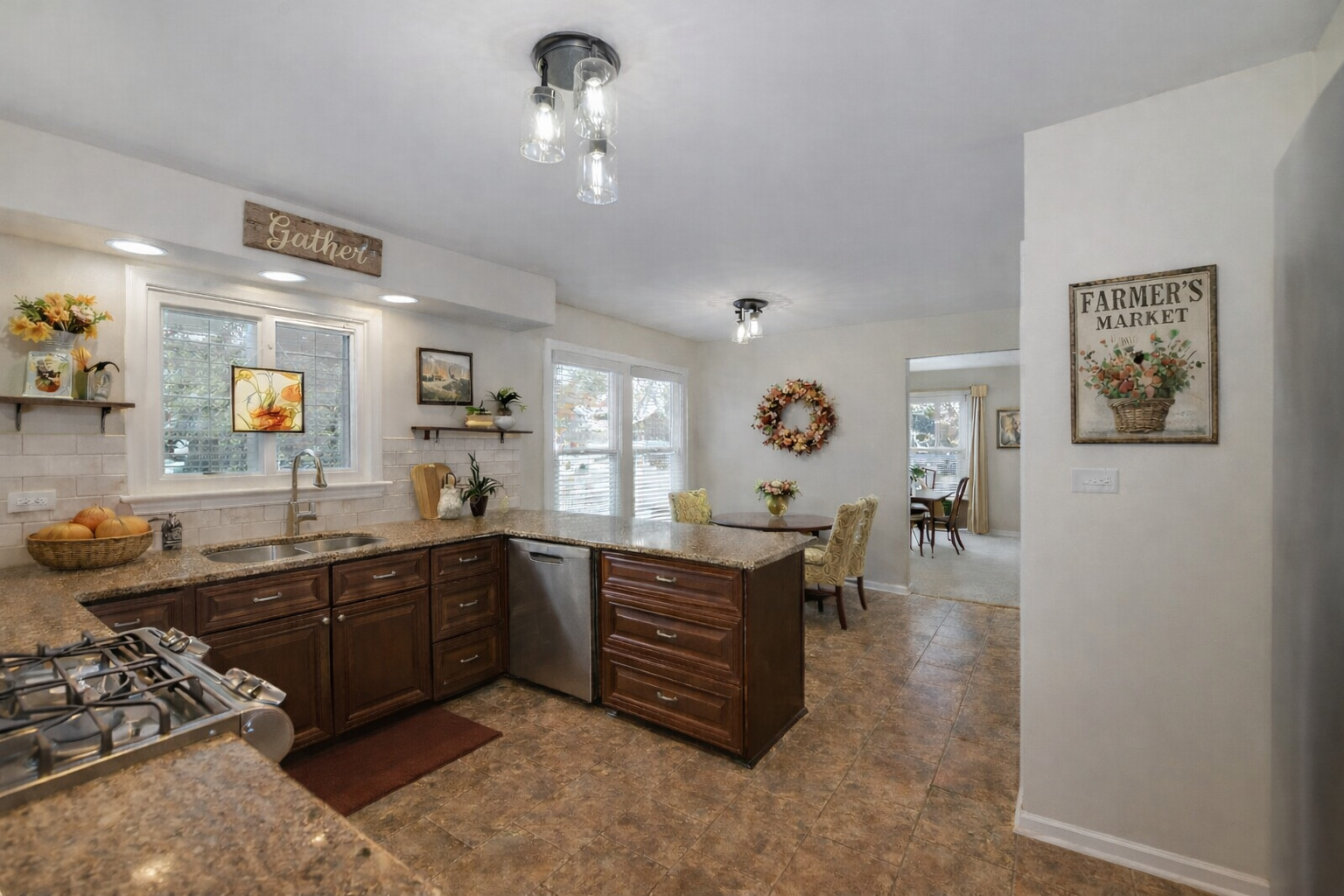 1010 W Haven Drive, Arlington Heights, IL 60005