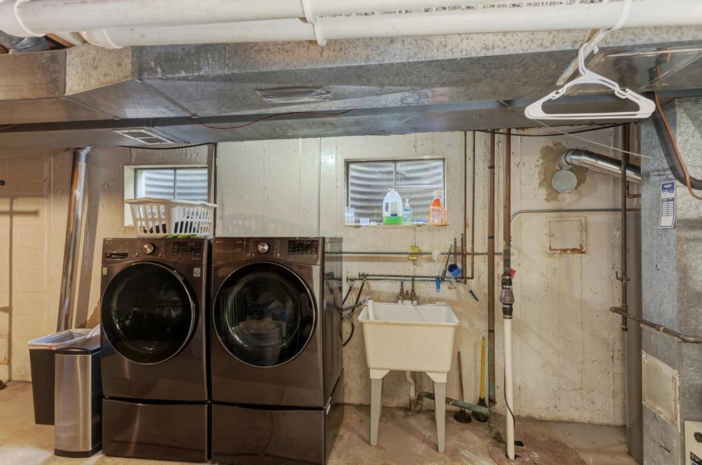 1010 W Haven Drive, Arlington Heights, IL 60005