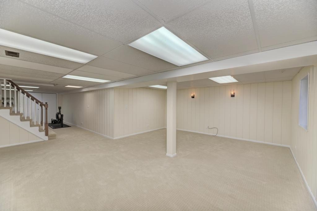 1010 W Haven Drive, Arlington Heights, IL 60005