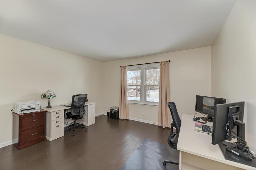 1010 W Haven Drive, Arlington Heights, IL 60005