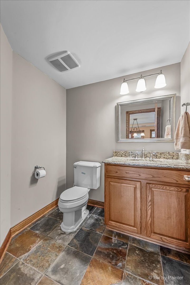 10018 Haegers Bend Road, Algonquin, IL 60102