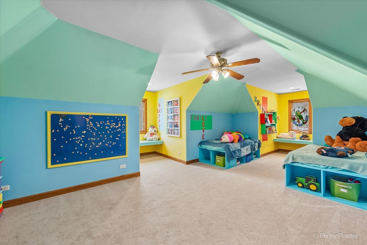 10018 Haegers Bend Road, Algonquin, IL 60102