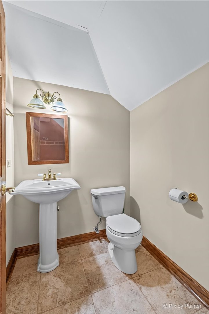 10018 Haegers Bend Road, Algonquin, IL 60102