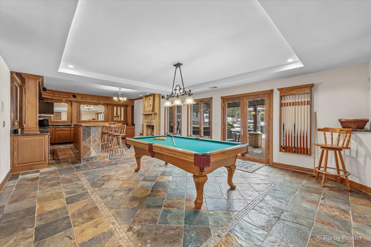 10018 Haegers Bend Road, Algonquin, IL 60102